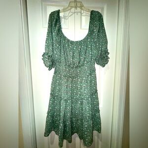 Trixxi Floral Green mini Dress. Size 2X. Worn once.